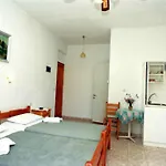 Karagiozos & Apartament Skopelos