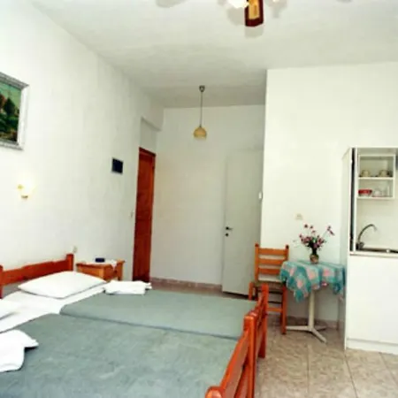 Karagiozos Studios & Apartment Skopelos Town