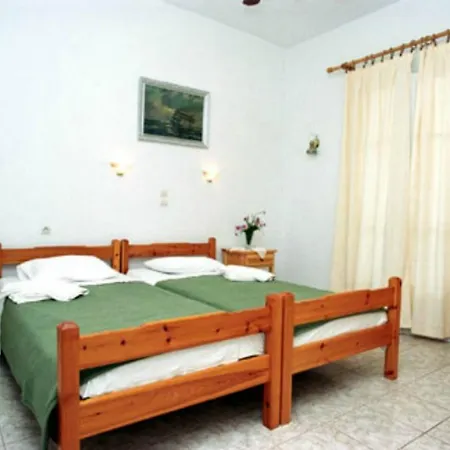 Karagiozos Studios & Apartment *