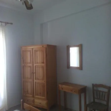 Daire Karagiozos & *