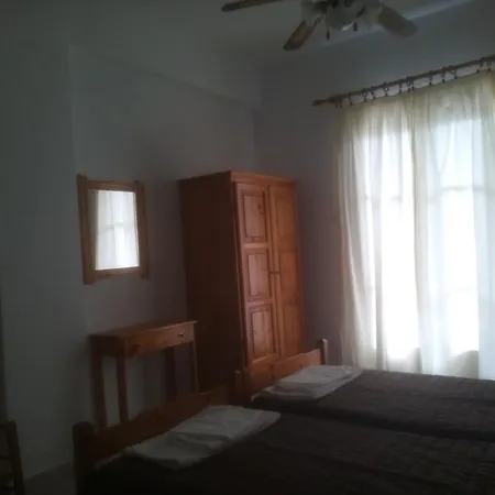 Karagiozos Studios & Apartment Skopelos Town