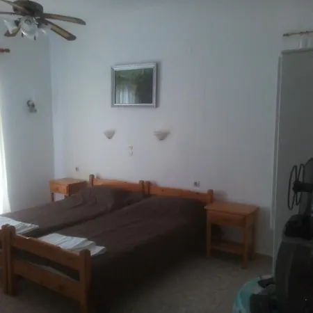 Karagiozos Studios & Apartment
