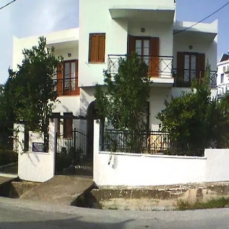 Apartament Karagiozos &