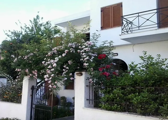 Karagiozos Studios & Skopelos Town