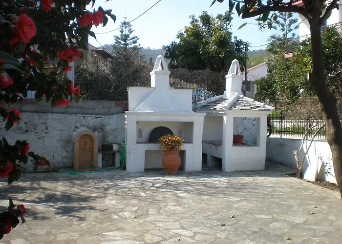 Apartman Karagiozos & *