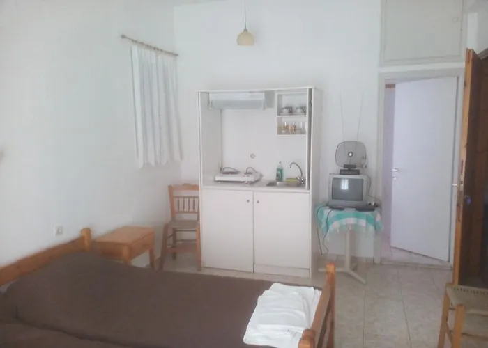 Karagiozos Studios & Skopelos Town